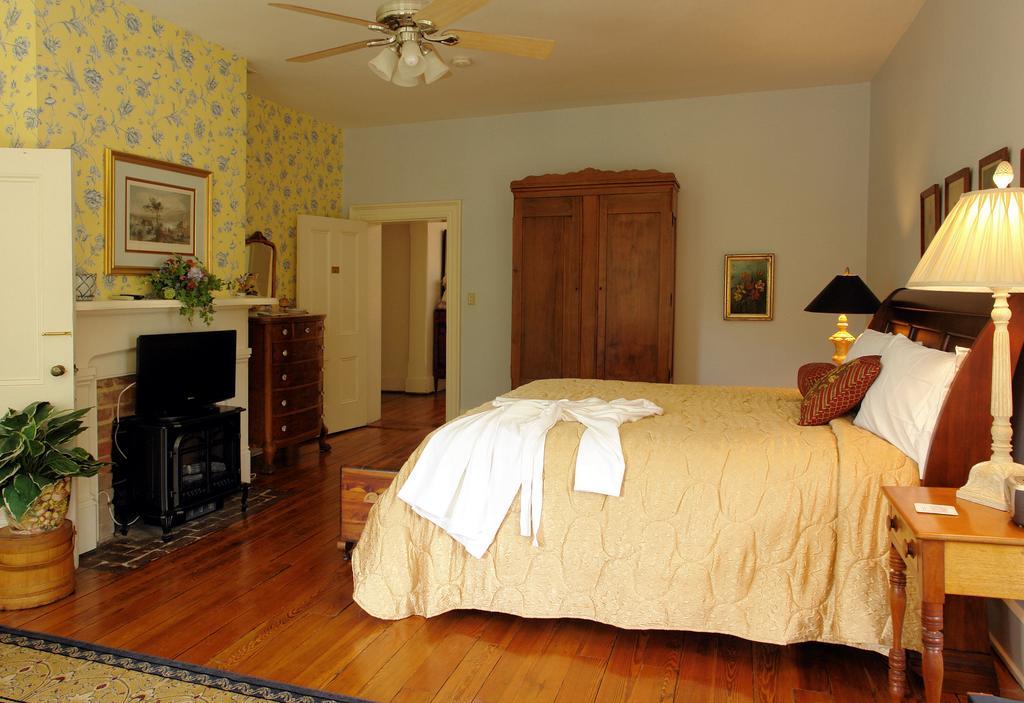 ダブリン ロックウッド マナー ベッド&ブレックファースト Bed & Breakfast エクステリア 写真